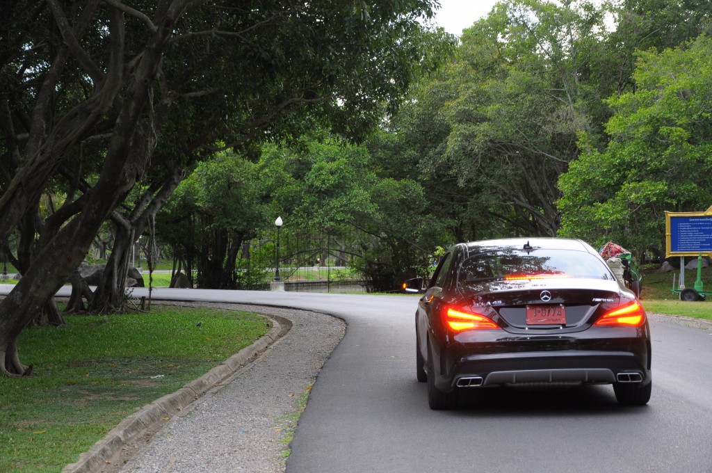 Mercedes-Benz CLA 45 AMG (1)