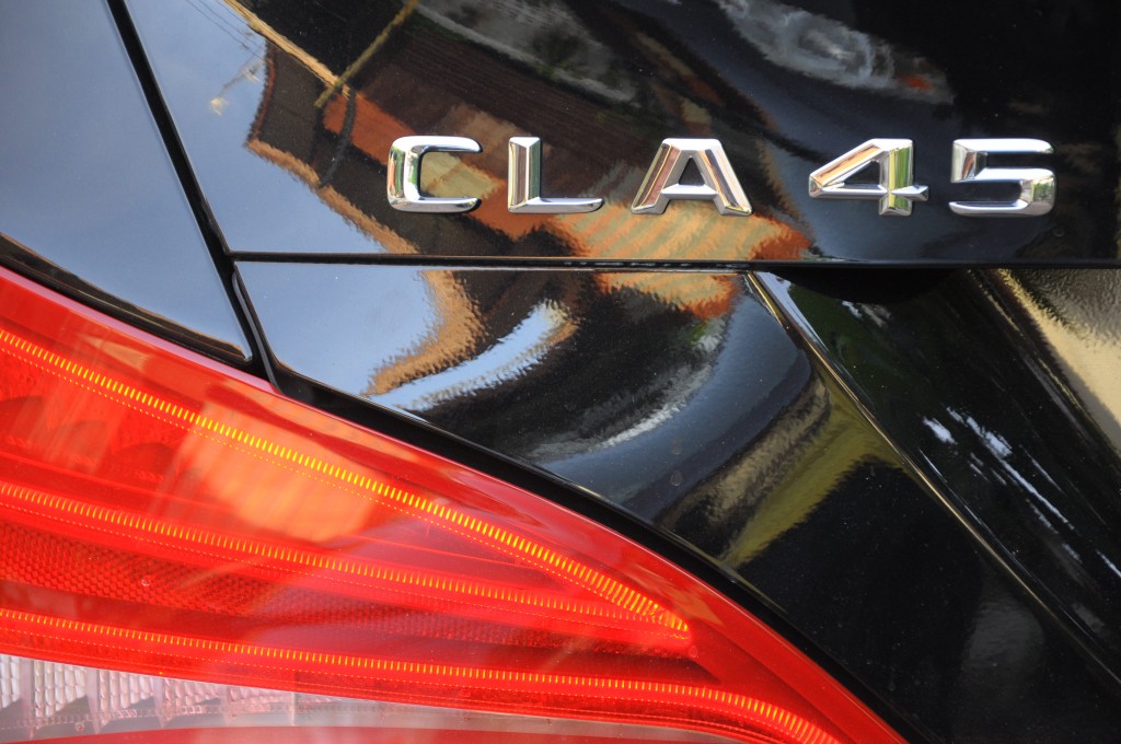 Mercedes-Benz CLA 45 AMG (17)
