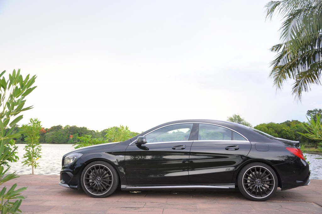 Mercedes-Benz CLA 45 AMG (3)