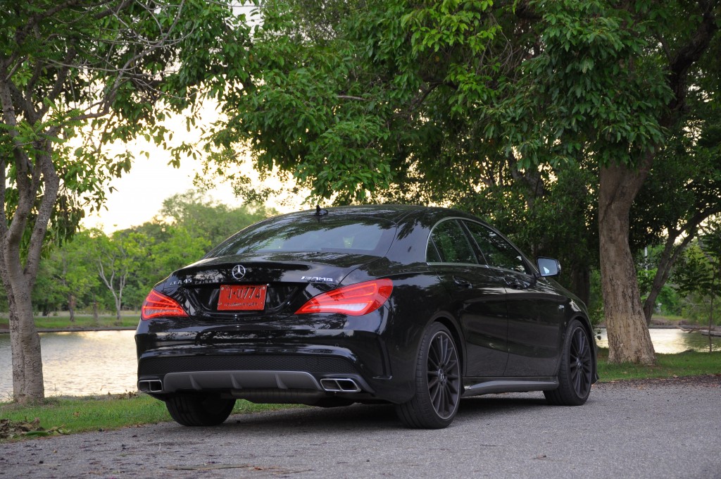 Mercedes-Benz CLA 45 AMG (7)