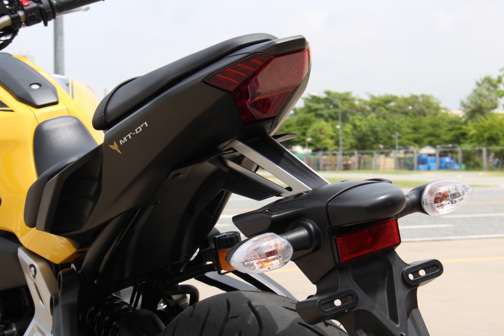 2015 Yamaha MT-07 (2)