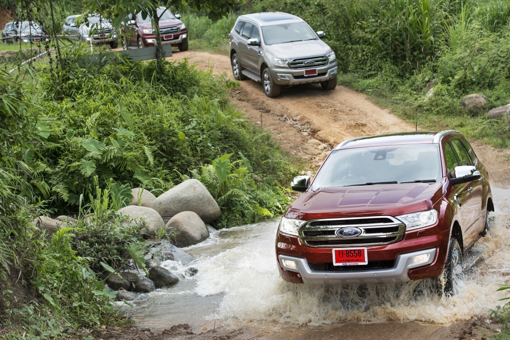 Ford Everest on location 002