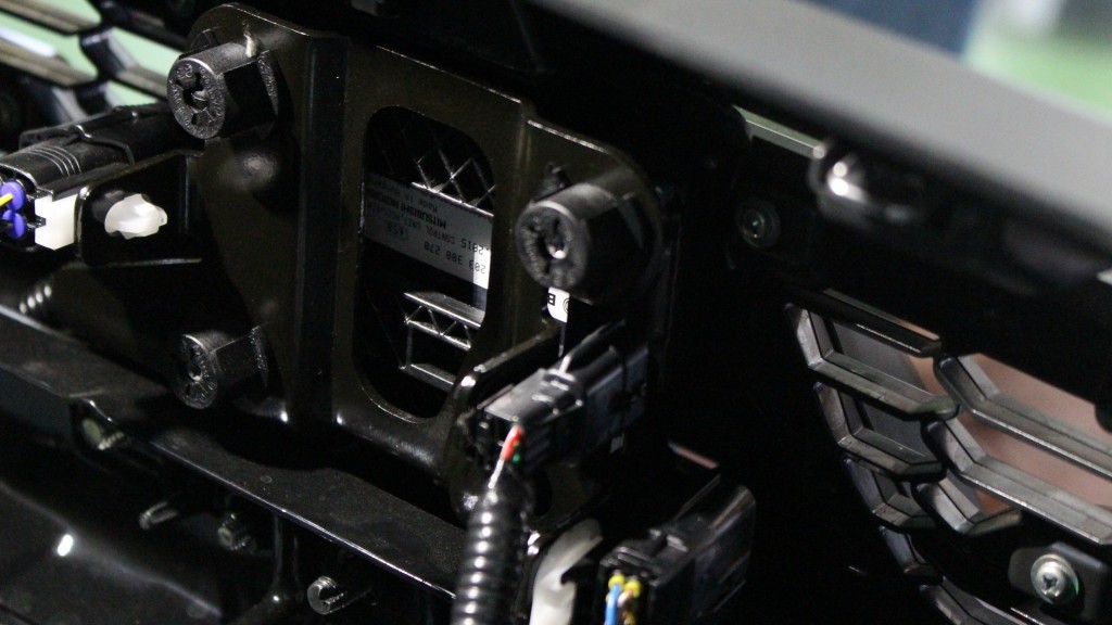 2015 PAJERO SPORT (35)