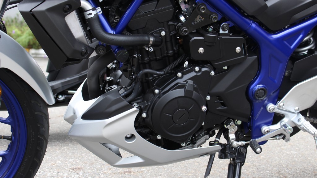 2015 Yamaha MT-03 (15)