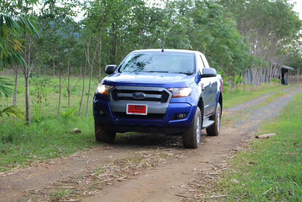 2015 Ford Ranger Open cab 2.2L Hi-Rider Mid Power MT (32)