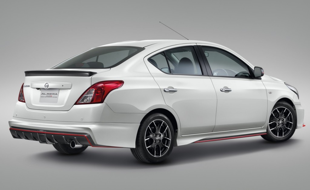 3. Almera Nismo Performance Package_45 Back