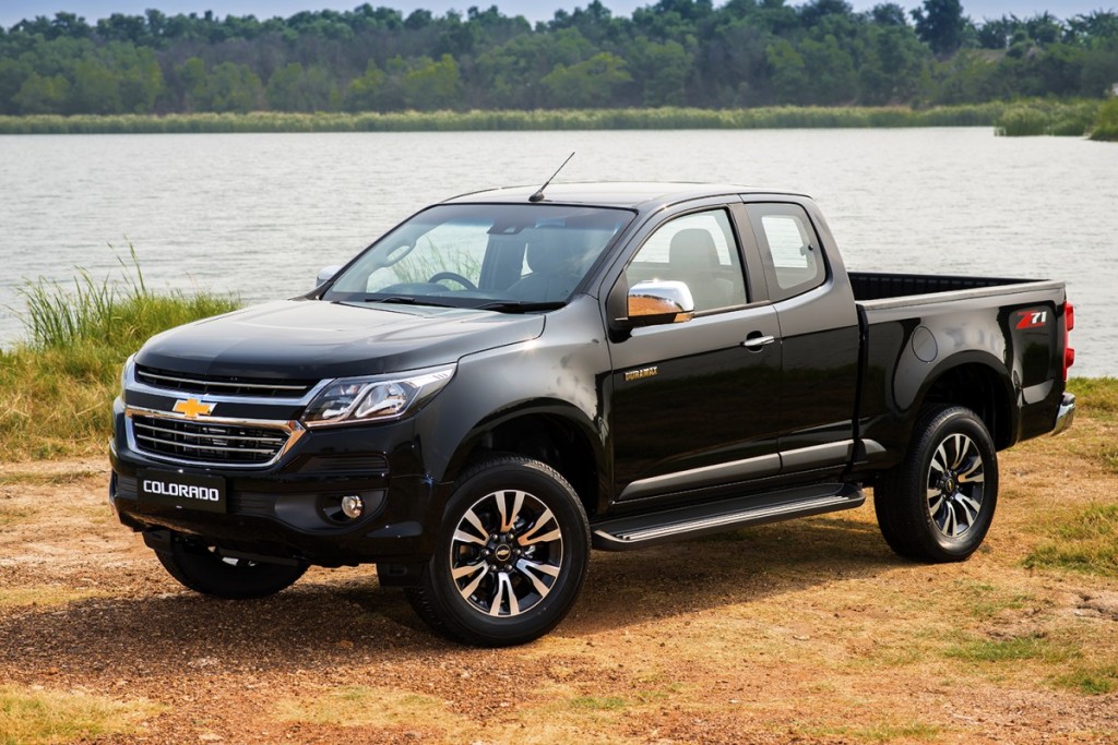 2017 Chevrolet Colorado LTZ_F3Q black