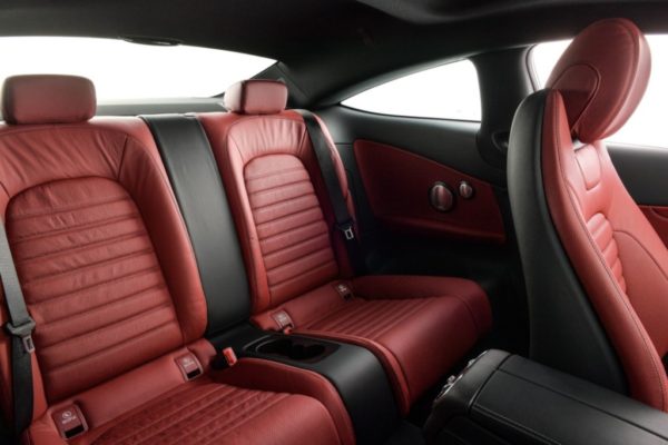 c-250-coupe-amg-dynamic-interior-15