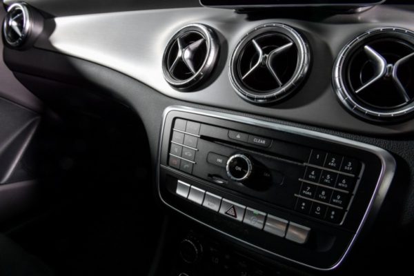 cla-250-amg-dynamic-interior-6