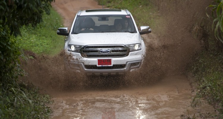 Ford Everest drive 028