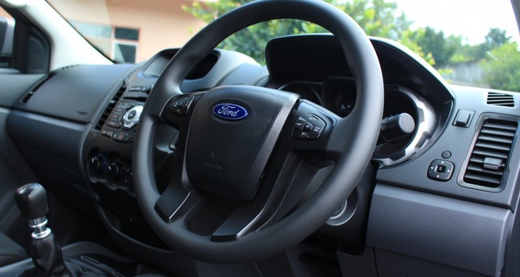 2015 Ford Ranger Open cab 2.2L Hi-Rider Mid Power MT (1)
